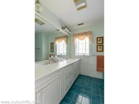 43 Naushon Road West Tisbury MA 02575