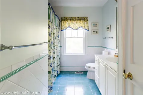 43 Naushon Road West Tisbury MA 02575