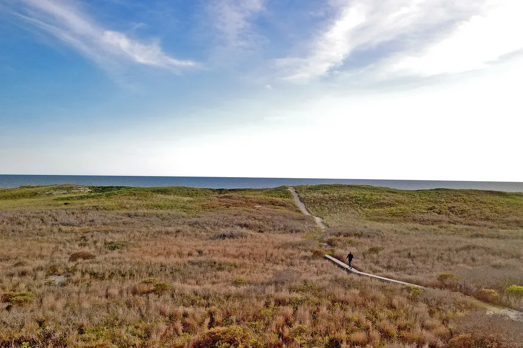 00 Moshup Trail Aquinnah MA 02535