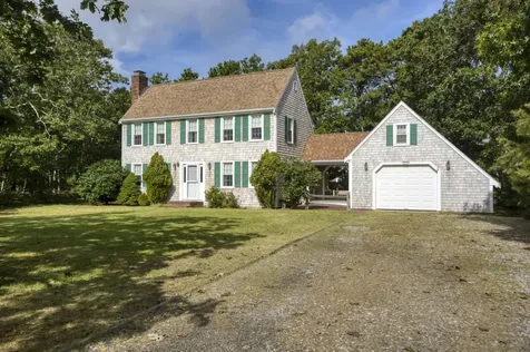 8 Marsh Hawk Circle Edgartown MA 02539