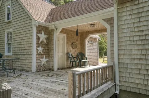 8 Marsh Hawk Circle Edgartown MA 02539