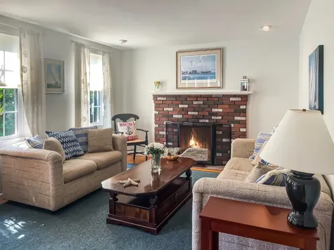 8 Marsh Hawk Circle Edgartown MA 02539