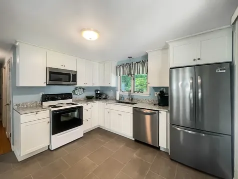 8 Marsh Hawk Circle Edgartown MA 02539