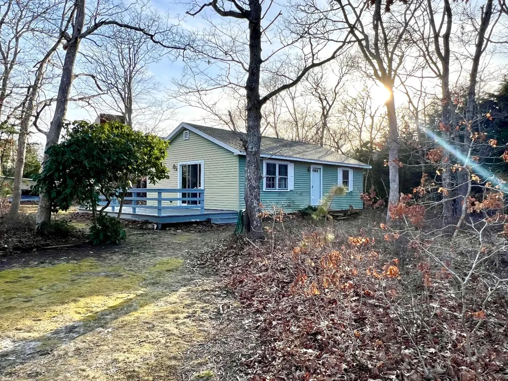68 Isaac Avenue Oak Bluffs MA 02557