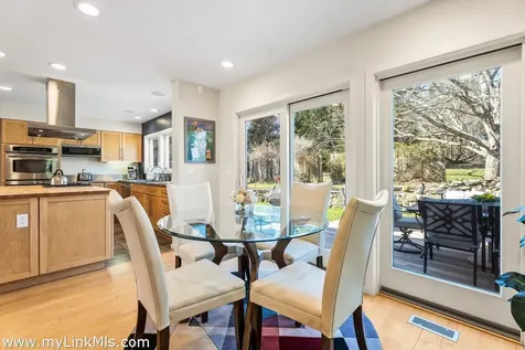 36 Burts Way Vineyard Haven MA 02568