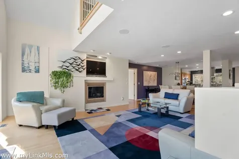 36 Burts Way Vineyard Haven MA 02568
