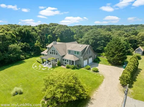 36 Burts Way Vineyard Haven MA 02568