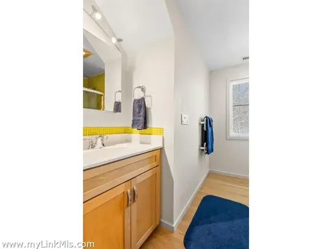 36 Burts Way Vineyard Haven MA 02568