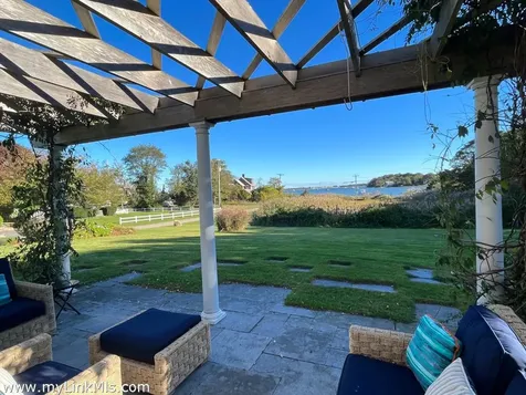 36 Burts Way Vineyard Haven MA 02568