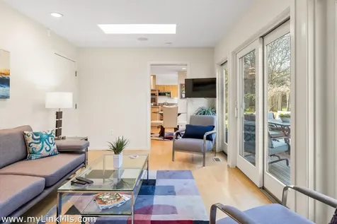 36 Burts Way Vineyard Haven MA 02568