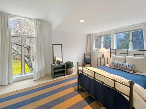 3 Meetinghouse Village Way Edgartown MA 02539