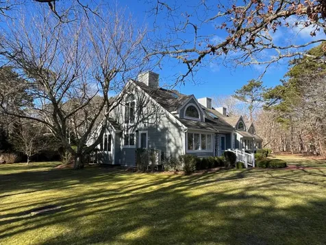 3 Meetinghouse Village Way Edgartown MA 02539