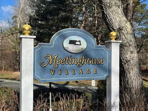 3 Meetinghouse Village Way Edgartown MA 02539