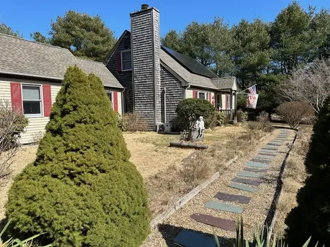 51 Head Of The Pond Road Oak Bluffs MA 02557