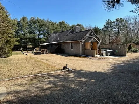 51 Head Of The Pond Road Oak Bluffs MA 02557