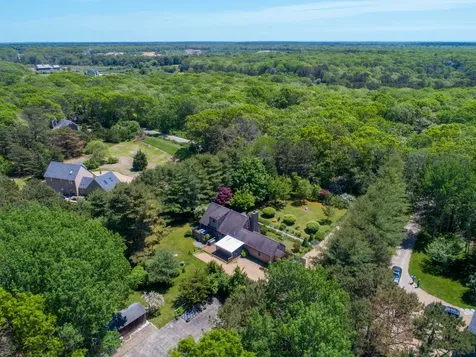 51 Head Of The Pond Road Oak Bluffs MA 02557