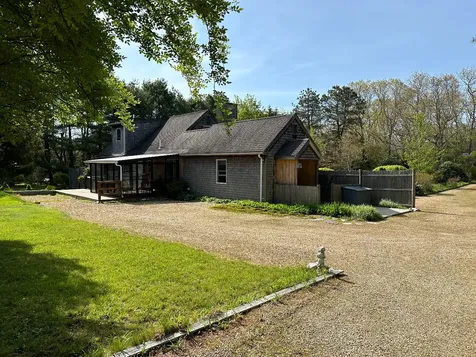 51 Head Of The Pond Road Oak Bluffs MA 02557