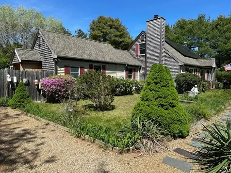 51 Head Of The Pond Road Oak Bluffs MA 02557