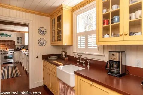 11 Cummings Way Edgartown MA 02539