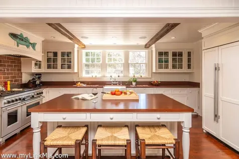 11 Cummings Way Edgartown MA 02539