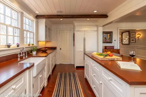 11 Cummings Way Edgartown MA 02539