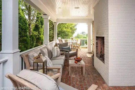 11 Cummings Way Edgartown MA 02539