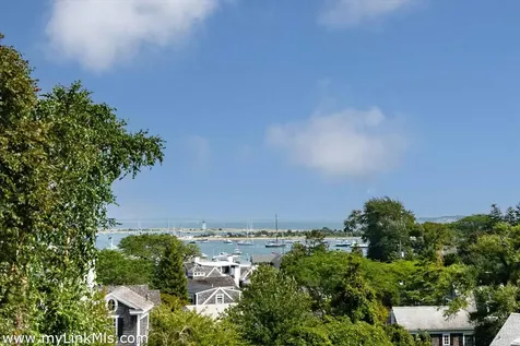 11 Cummings Way Edgartown MA 02539
