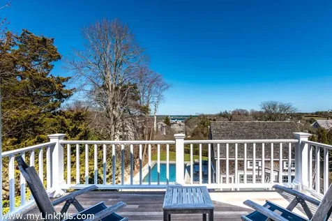 11 Cummings Way Edgartown MA 02539
