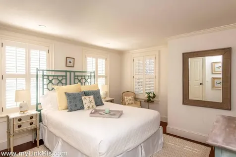 11 Cummings Way Edgartown MA 02539