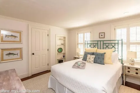 11 Cummings Way Edgartown MA 02539