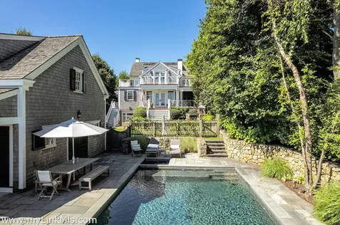 11 Cummings Way Edgartown MA 02539