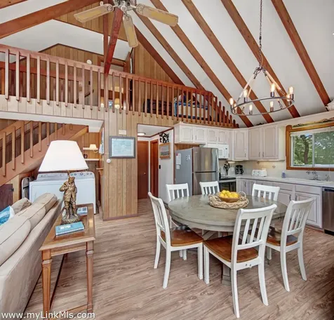 9 Galway Road West Tisbury MA 02575