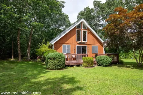 9 Galway Road West Tisbury MA 02575