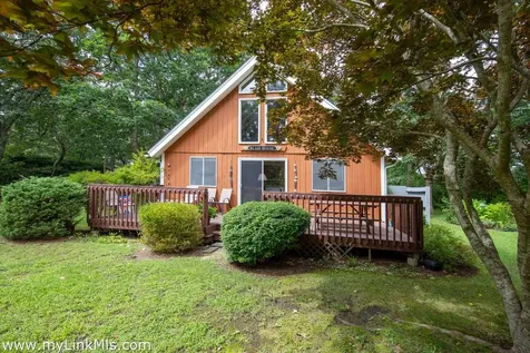 9 Galway Road West Tisbury MA 02575