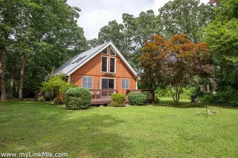 9 Galway Road West Tisbury MA 02575