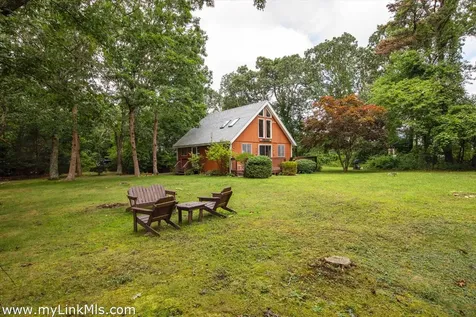 9 Galway Road West Tisbury MA 02575