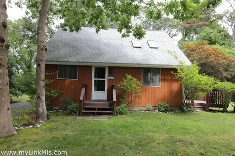 9 Galway Road West Tisbury MA 02575