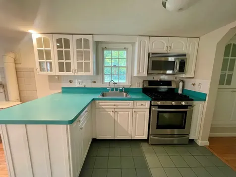 30 Pine Street Edgartown MA 02539