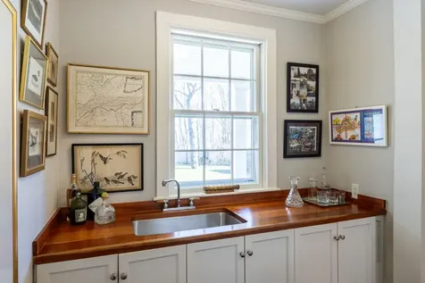 49 William Street Vineyard Haven MA 02568