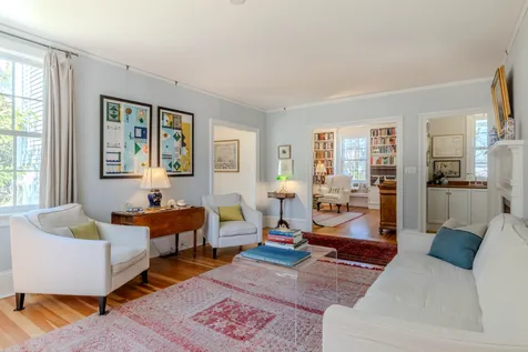 49 William Street Vineyard Haven MA 02568