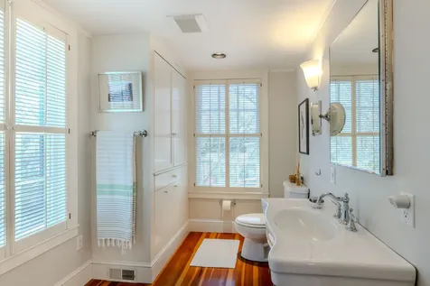 49 William Street Vineyard Haven MA 02568