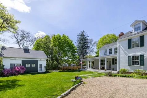 49 William Street Vineyard Haven MA 02568