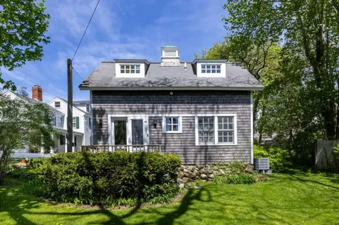 49 William Street Vineyard Haven MA 02568