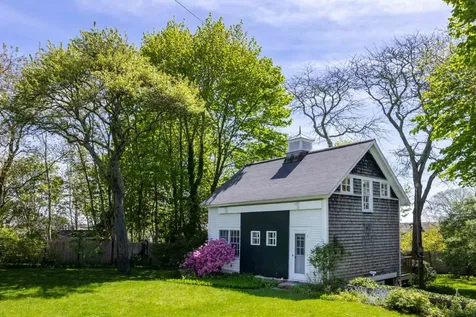 49 William Street Vineyard Haven MA 02568