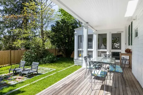 49 William Street Vineyard Haven MA 02568