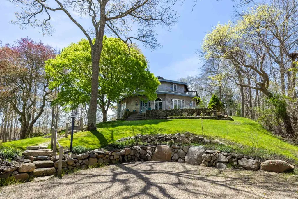 131 Shubael Weeks Road West Tisbury MA 02575