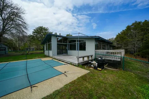 3 Danls Way West Tisbury MA 02575