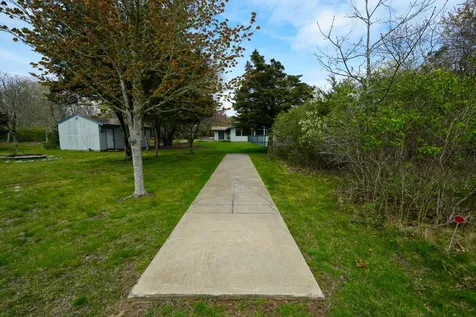 3 Danls Way West Tisbury MA 02575