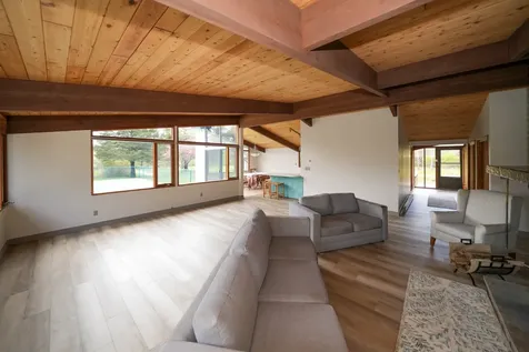 3 Danls Way West Tisbury MA 02575