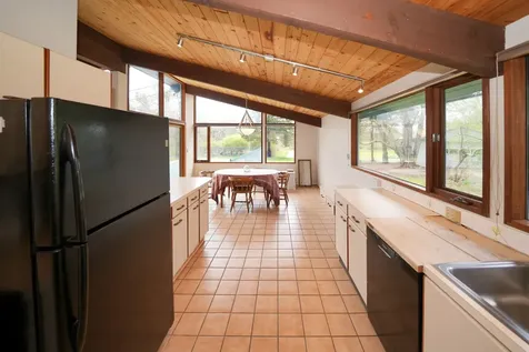 3 Danls Way West Tisbury MA 02575